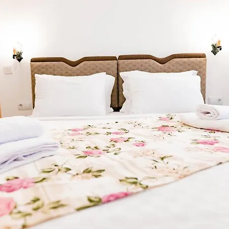 ベッド・アンド・ブレックファスト Masal Suites ダッチャ
